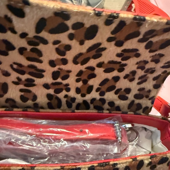 AKIRA Leopard Print Shoulder Bag with Red Accents - Picture 7 of 8